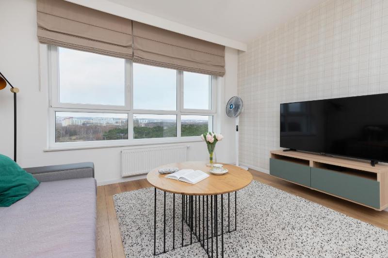 9th Floor Green and Grey Apartment in Gdańsk Brzeźno with Two Bedrooms and Parking by Noclegi Renters - image 14