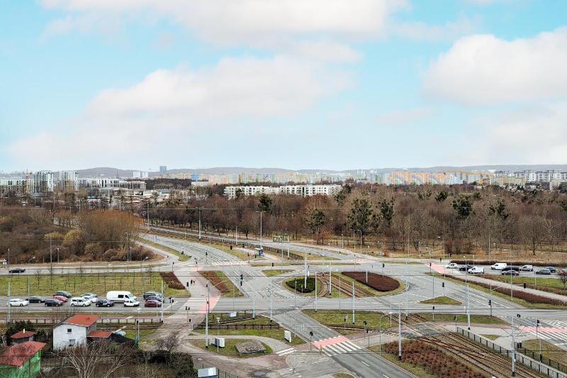 9th Floor Green and Grey Apartment in Gdańsk Brzeźno with Two Bedrooms and Parking by Noclegi Renters - image 9