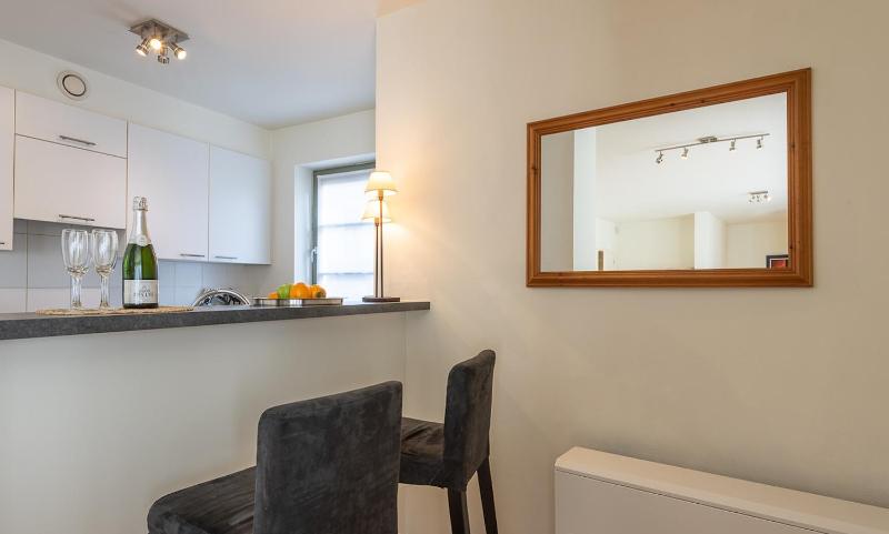 Apartment with Garden View image 2