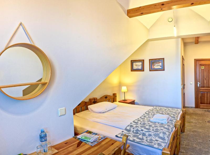 Single Room image 4