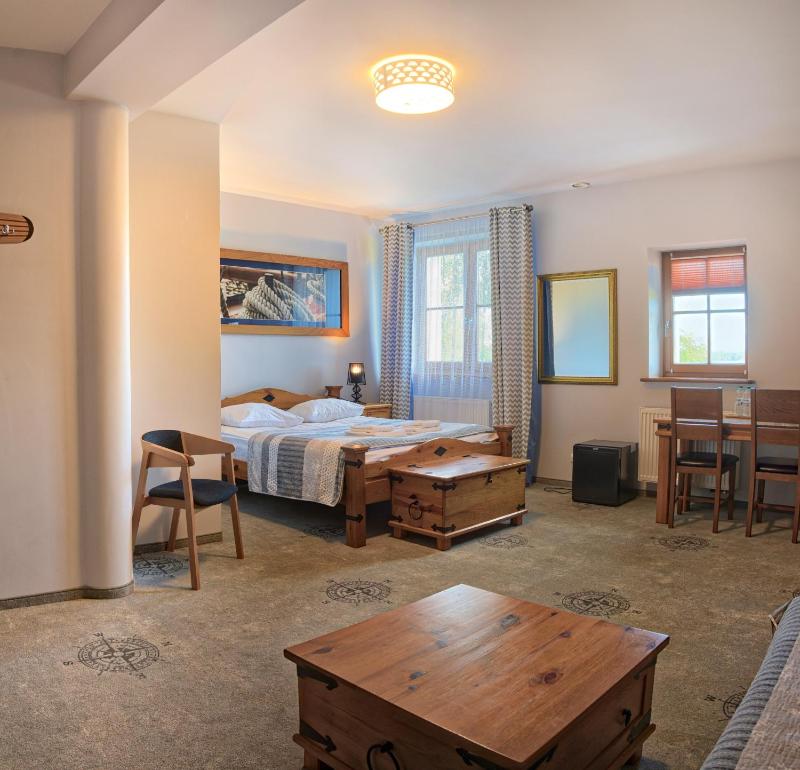 Deluxe Double Room image 2