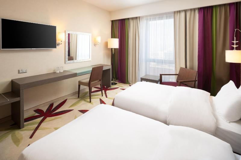 Standard Twin Room image 1