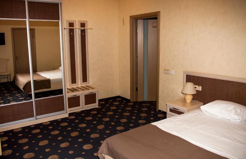 Standard Double Room image 1