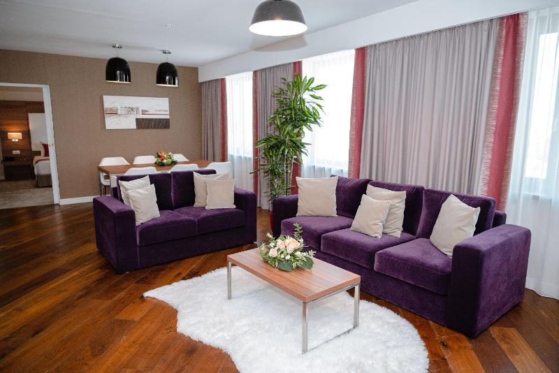 Presidential King Suite - Non-Smoking image 1