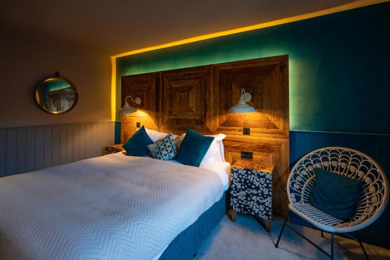 Deluxe Double Room image 4