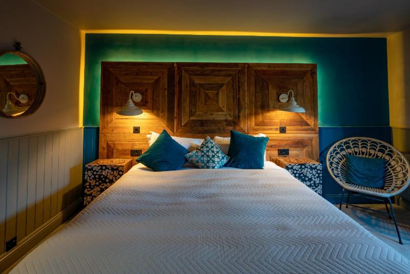 Superior Double Room image 1