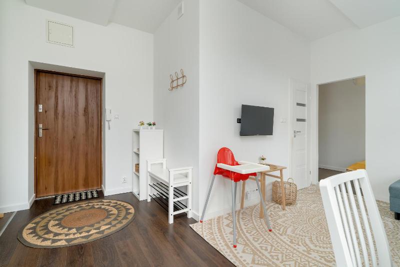 Bright and Cosy Apartments in Poznań by Noclegi Renters - image 31