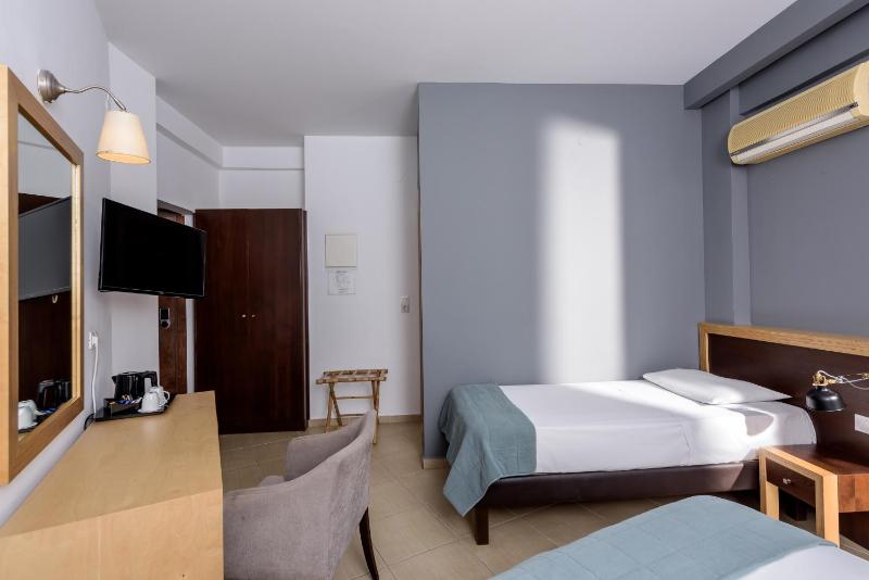 Triple Room image 3
