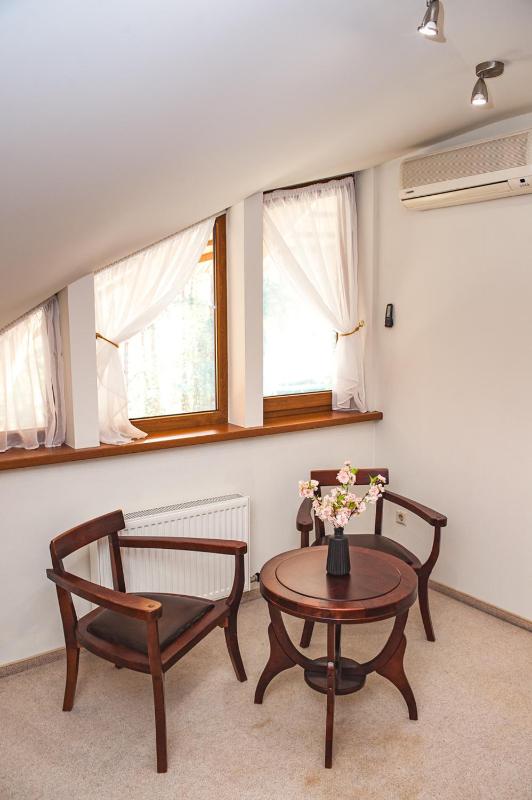 Deluxe Double Room image 3
