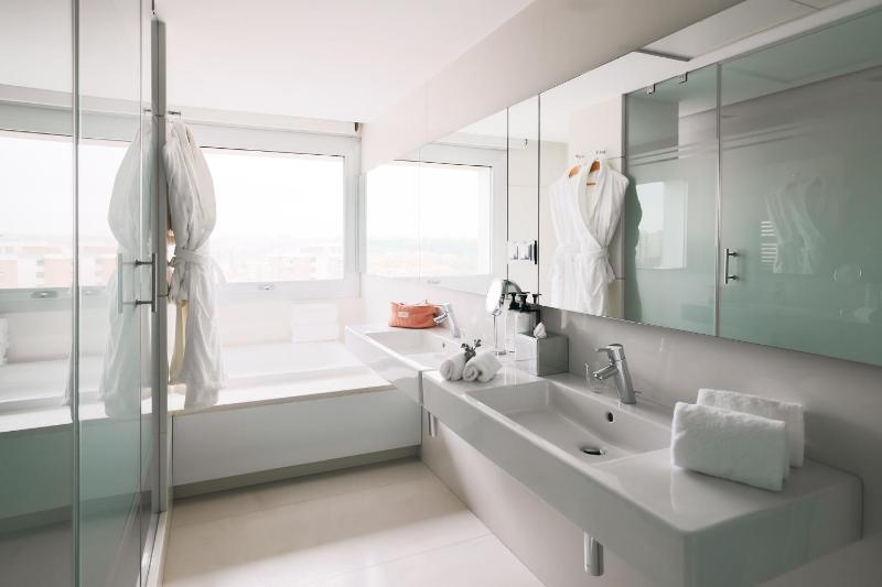 Madrid Suite image 3