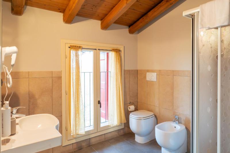 Standard Double Room image 1