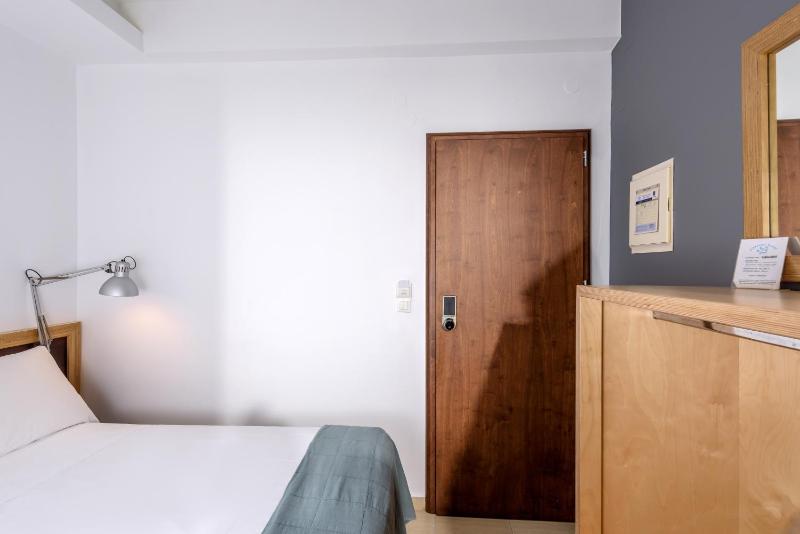 Single Room image 1