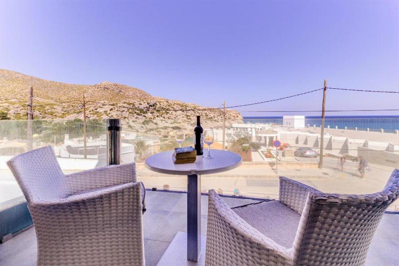 Apartment with Sea View image 3