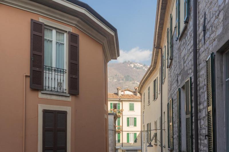 Wine Not Apartment Como Centre by Rent All Como - image 29