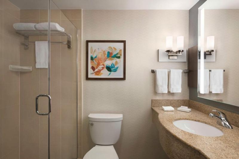 King Room image 2