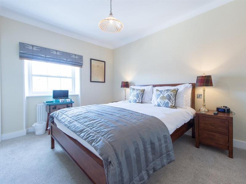 Double Room with Private Bathroom image 4
