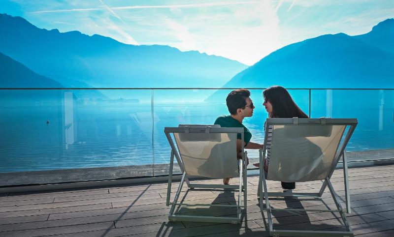 Lakeview Motta Penthouse in Melide - image 1
