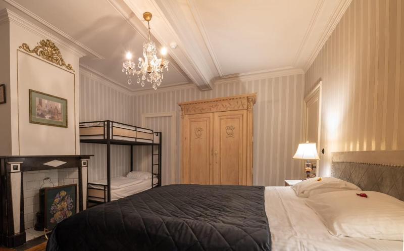 Quadruple Room image 2