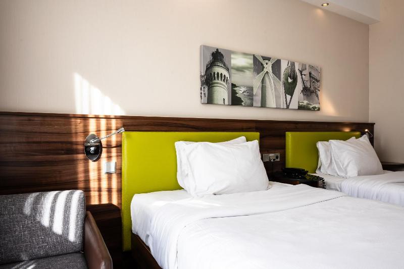 Hampton By Hilton Swinoujscie - image 34
