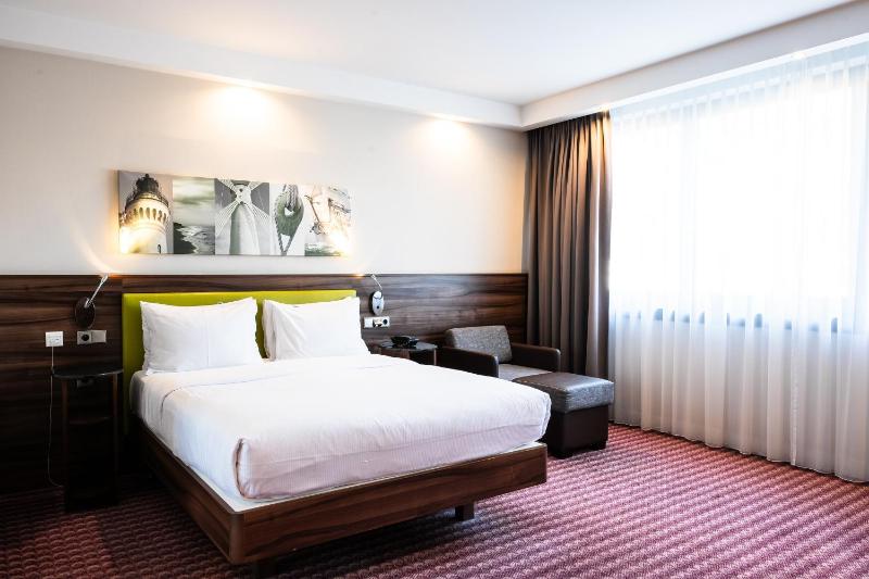 Hampton By Hilton Swinoujscie - image 28