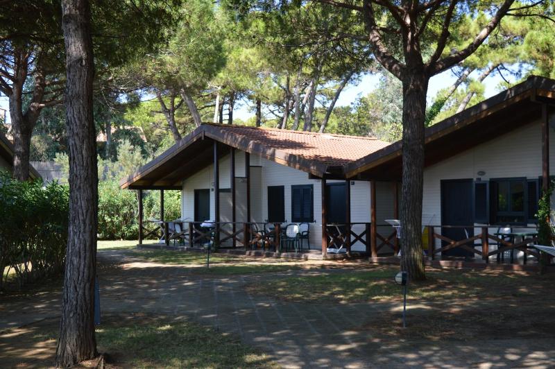 Bungalow image 1