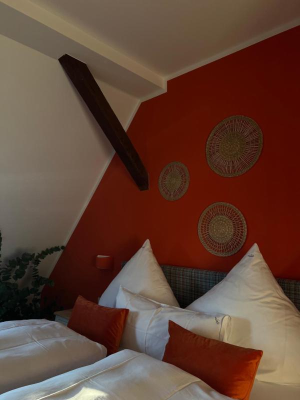 Double Room image 2