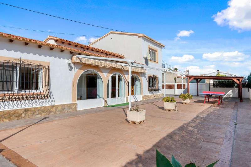 Villa Mercedes - Plusholidays - image 20
