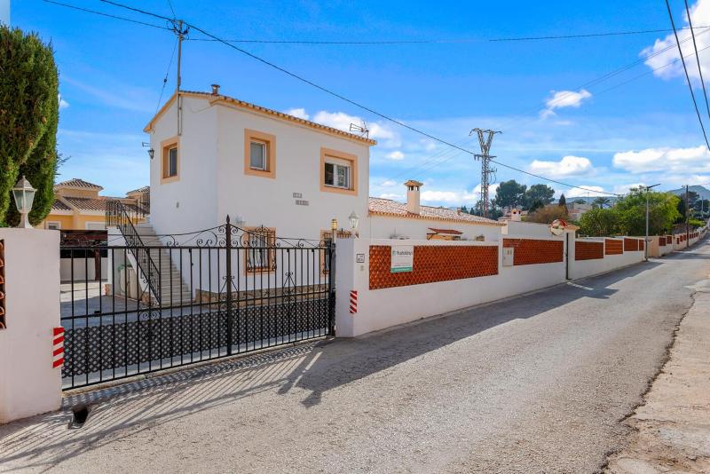 Villa Mercedes - Plusholidays - image 15