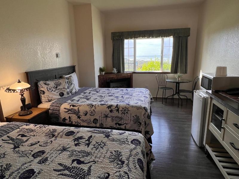 Double Room image 4