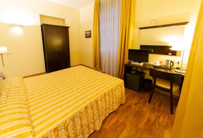 Superior Double or Twin Room image 3