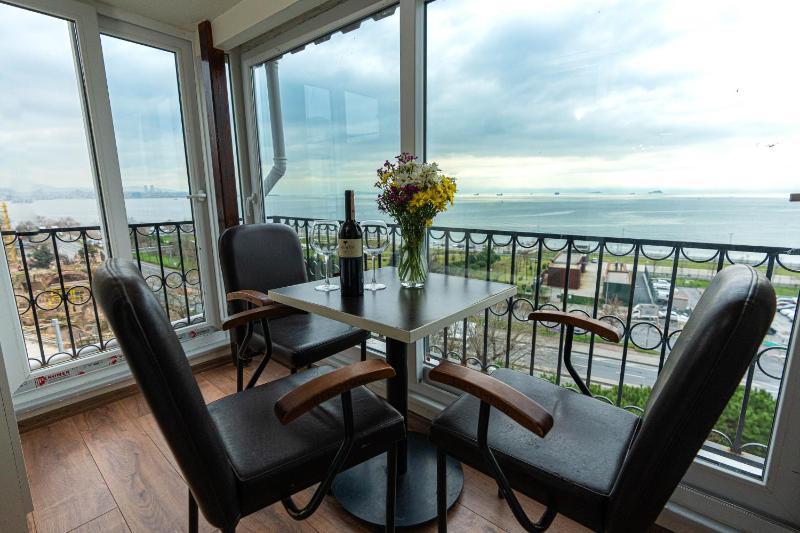 Seatanbul Hotel - image 4