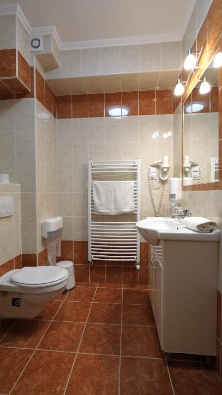 Quadruple Room with Balcony image 3