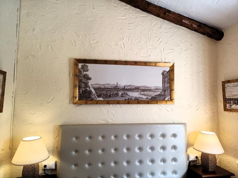 Standard Twin Room with Garden View image 2