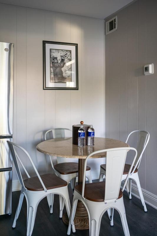French Quarter Suites Hotel - image 10