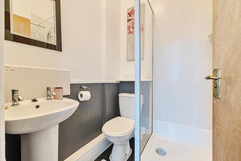 Deluxe Double Room image 4