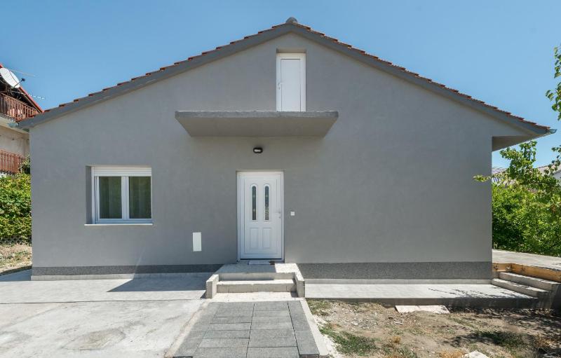 Seaside holiday house Kastel Stafilic Kastela - 22438 - image 17