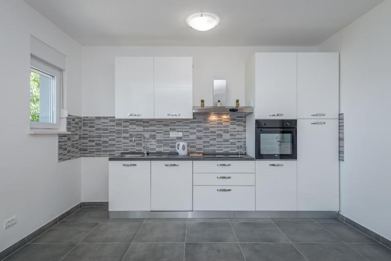 Seaside holiday house Kastel Stafilic Kastela - 22438 - image 13