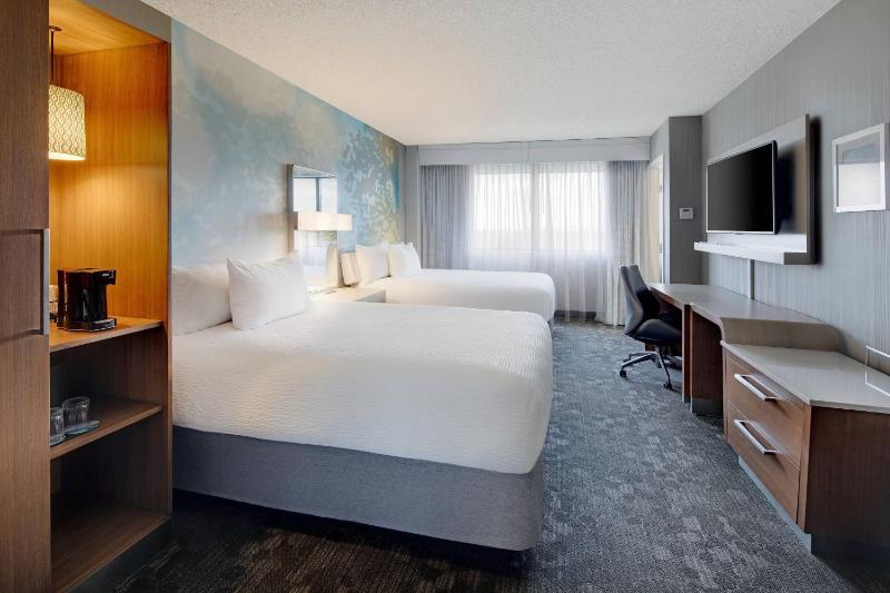 Courtyard by Marriott Austin-University Area - image 11