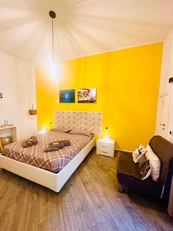 B&B Cosmoneapolitan - image 9