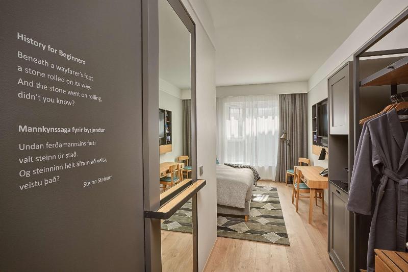 King Room image 4