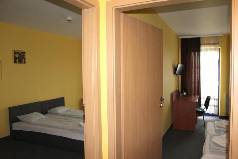 Triple Room image 3