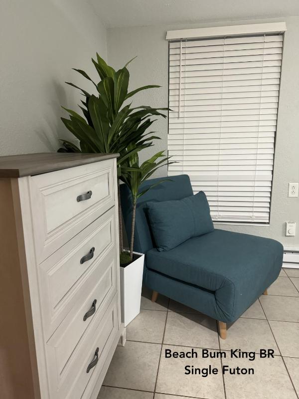 Arlington Bungalows-Sarasota 10 min to Siesta Key - image 15
