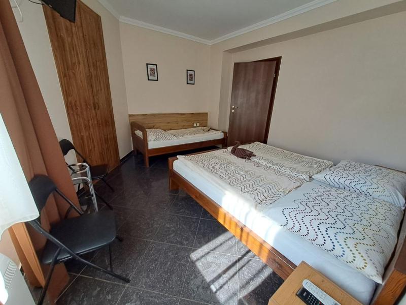 Triple Room image 3