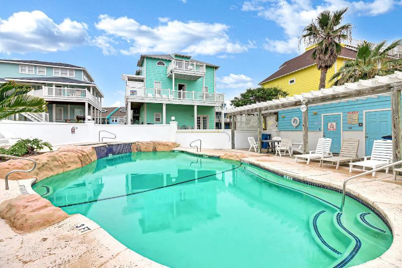 Shell Yeah Beach House - image 2