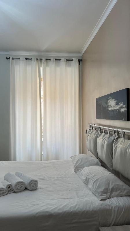 Deluxe Double Room image 2