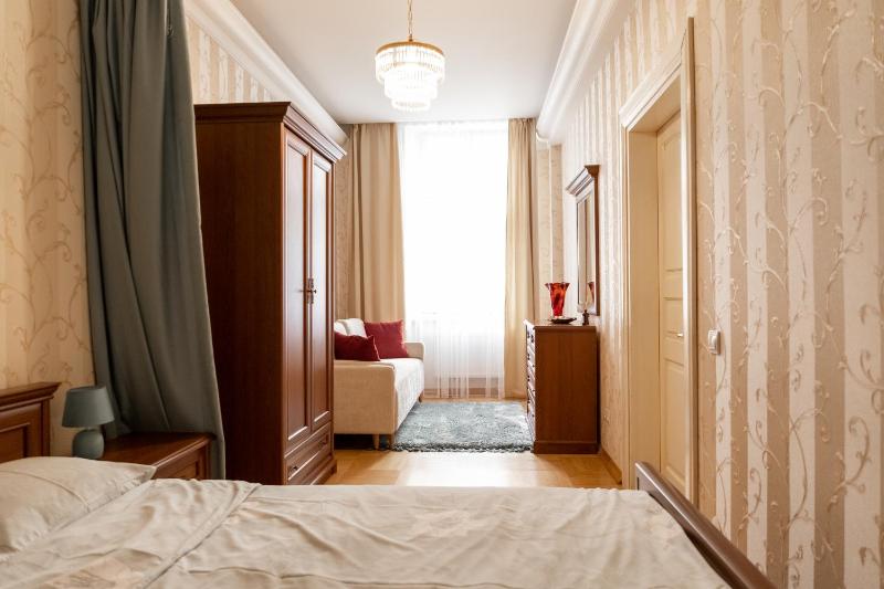 Apartment on Virmenska One Bedroom - image 13