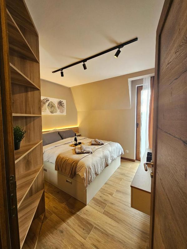 Borovi Deluxe Suite - image 5