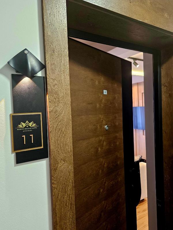 Borovi Deluxe Suite - image 7