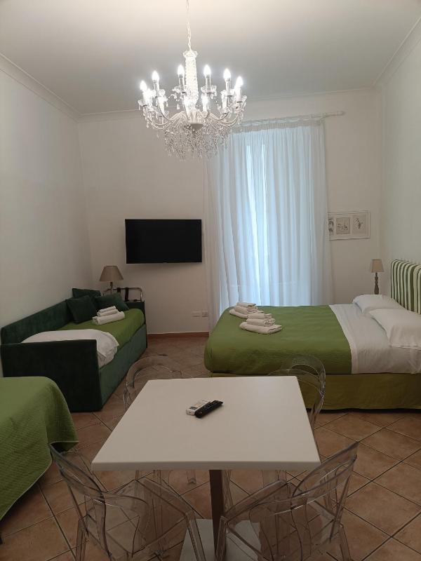 Quadruple Room image 3