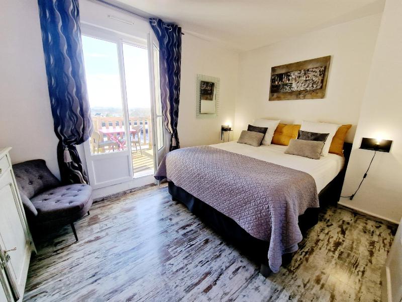 Quadruple Room image 1